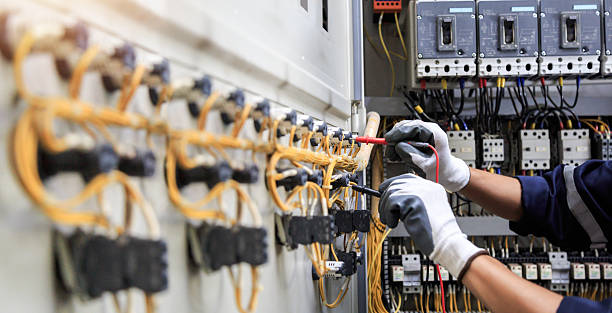 Professional Electrician technician working in St. Lawrence, PA